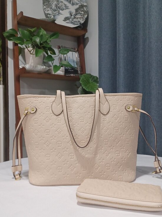 MilaKate Handbags - MilaKate Stylish Neutral Everyday Tote Bag + Wallet. 8096BGS